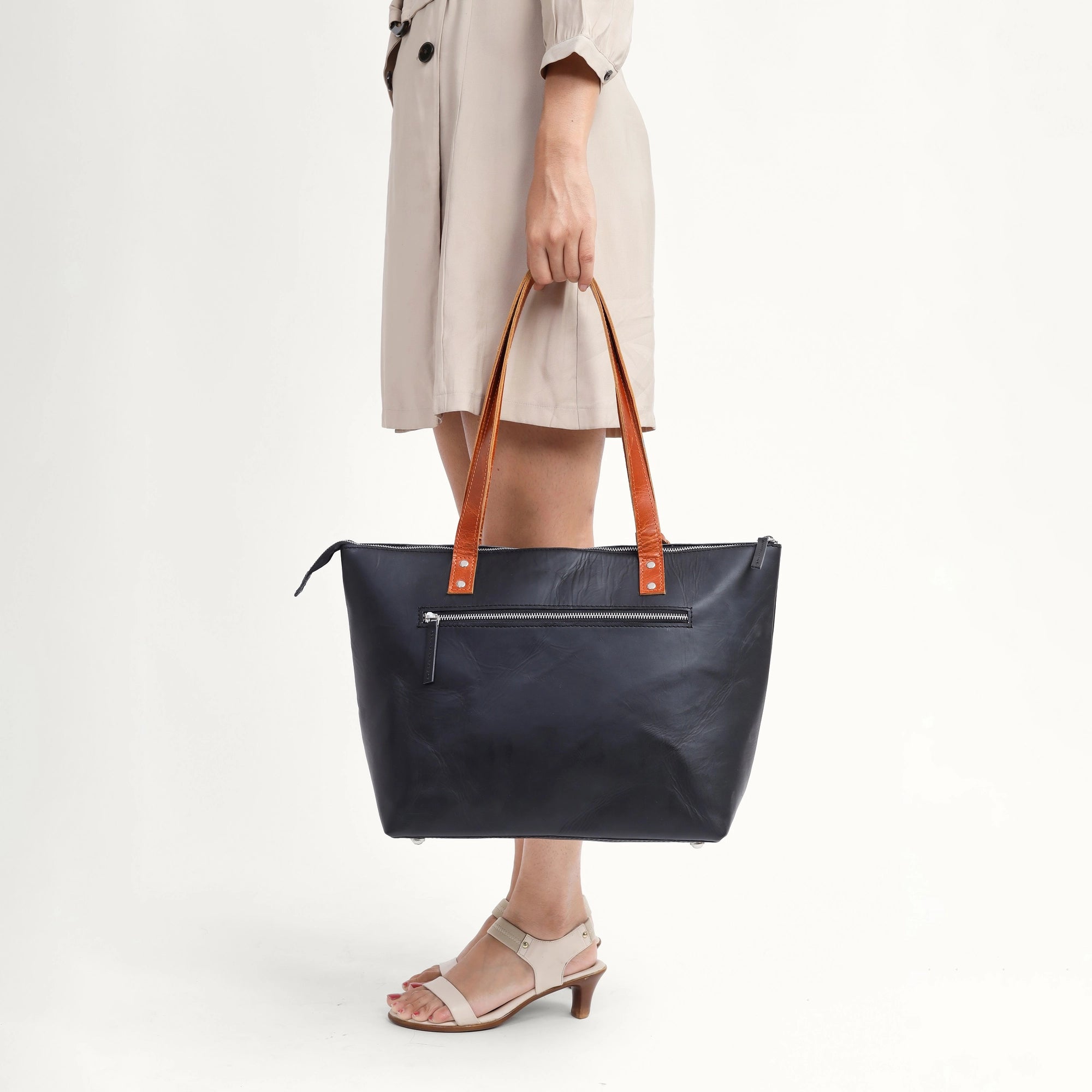Black Leather Tote Bag – Full Grain, Handcrafted Luxury