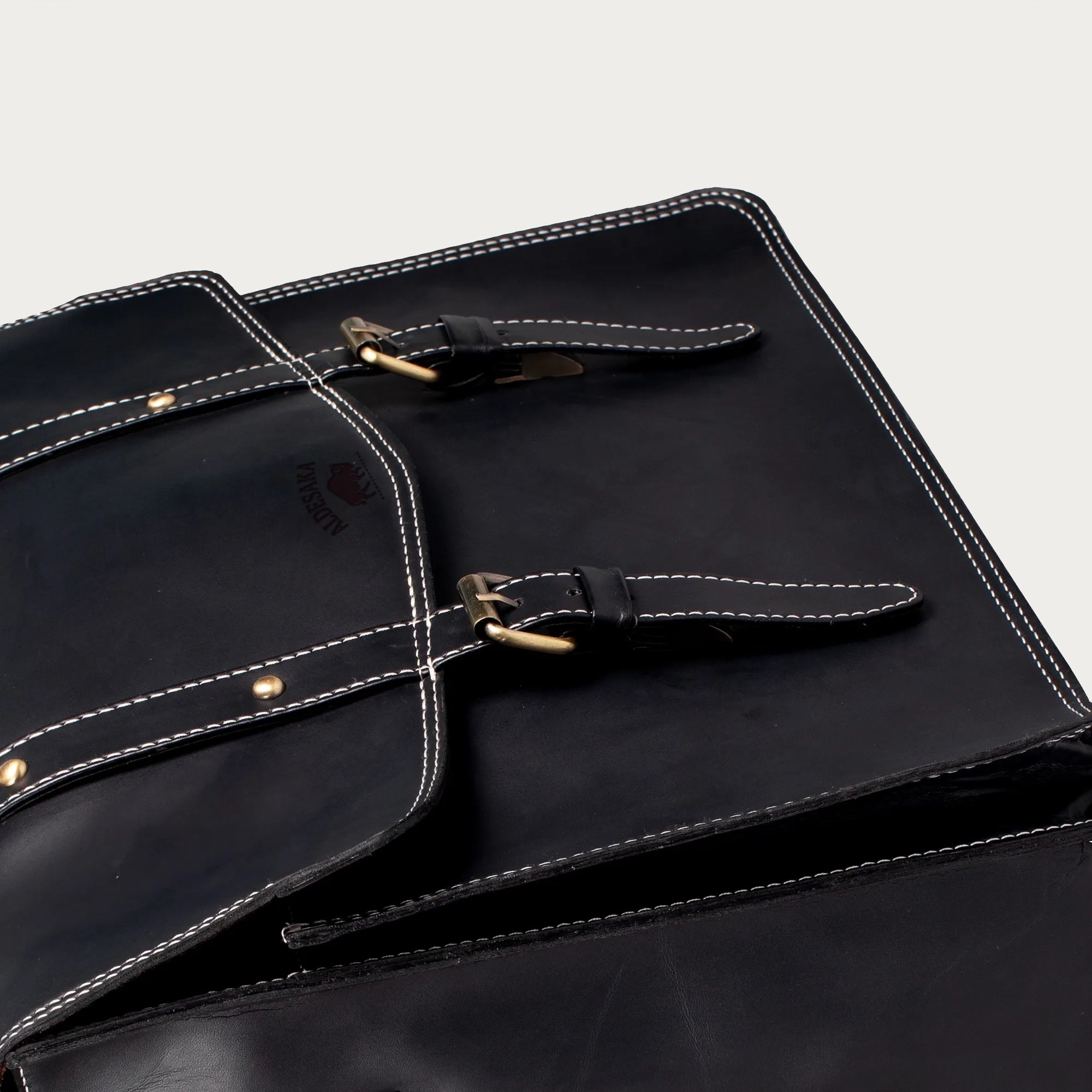 Smooth Black Leather Laptop Bag – Full-Grain Shoulder Briefcase with Buckle Flap & Trolley Sleeve (14" / 16" / 18")