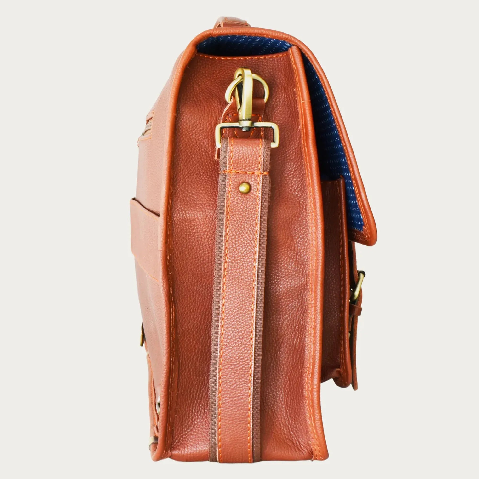 Classic Tan Leather Messenger Bag – Handmade Full-Grain Briefcase for Work and Travel