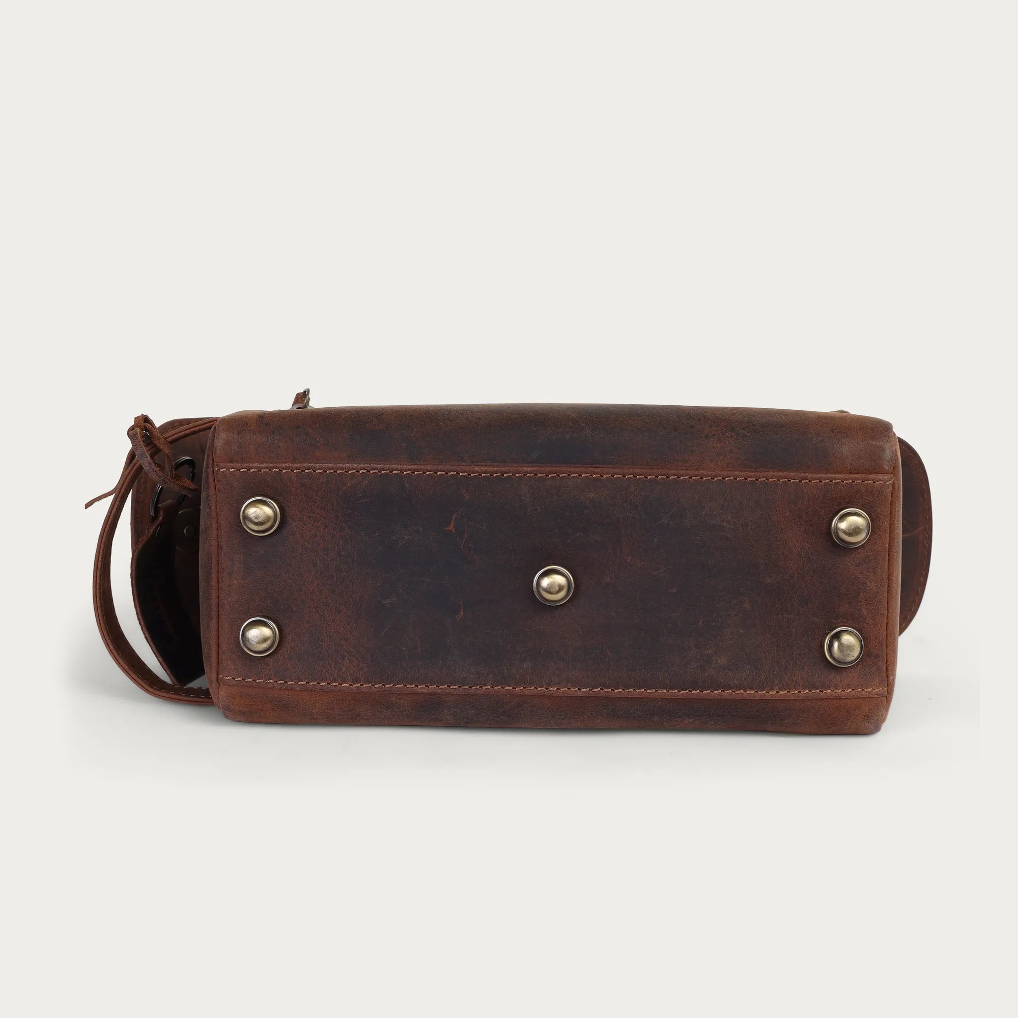 Handmade Leather Makeup Kit for Women – Personalized Toiletry Pouch | Gift for Wife or Girls