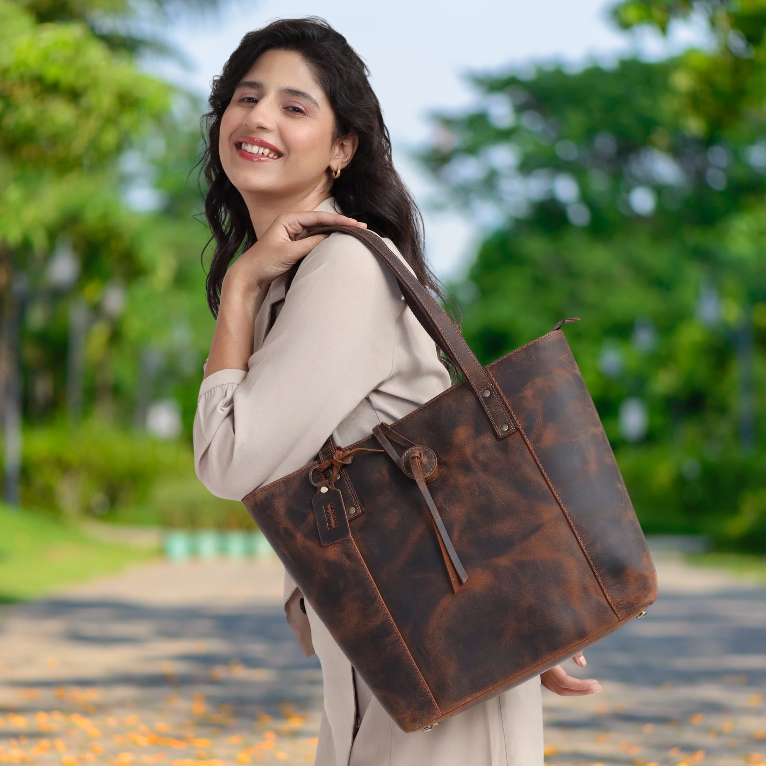 Amara Vintage Series Distress Brown Shopping Bag